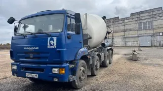 Автобетоносмеситель на шасси Камаз 6540-L4, г.в. 2017 г. Автобетоносмеситель на шасси Камаз 6540-L4, г.в. 2017 г., г/н Н020АВ48, цвет синий, идентификационный номер (VIN) X6S58149YH0000104. Должник ООО "Завод Металлоконструкций Форвард" 
Год выпуска: 2017 
Марка грузовика: Камаз 
Модель грузовика…