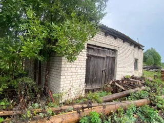 Недвижимое имущество, нежилые здания Нежилое здание, гараж автомобильный, кад. № 69:34:0130802:93, площадь: 32,3 кв.м., адрес: Тверская обл, р н Торопецкий, с/п Шешуринское, д Наговье  Нежилое здание, телятник, кад. № 69:34:0130802:94, площадь: 1082,5 кв.м., адрес: Тверская обл, р н Торопецкий, с/п…