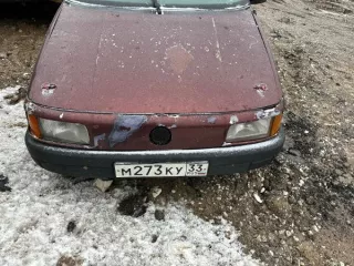 Автомобиль Volkswagen Polo, 2012 г.в., г/н Р392УХ33, VIN XW8ZZZ61ZDG002495; автомобиль Volkswagen Passat, 1991 г.в., г/н М273КУ33, VIN WVWZZZ31ZMB233357; автомобиль Тойота Королла, 1999 г.в., г/н К494КР33, VIN отсутствует, № кузова АЕ100-0305717. Цвет серебристо-желтый, передний бампер имеет…