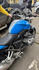 Мотоцикл BMW R1200R 2015 года, марка/модель BMW R1200R, год изготовления: 2015, мощность двигателя: 92 кВт/125,12 л. с., идентификационный номер (VIN): WB10A0401FZ275059, модель/номер двигателя: 122EN19154133, цвет: синий, адрес местонахождения: Москва, Старокирочный пер., д. 5с1. Для информации…