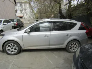 KIA CEED 2012, автомобиль марки KIA модель CEED 2012 г.в. VIN-номер XWEHC812BC0013273. Ознакомление с имуществом: можно ознакомиться по месту его нахождения: Челябинская область, Сосновский район, село Большое Баландино, ориентир заправка ТРК Геолокация: 55.371147, 61.453016, предварительно…