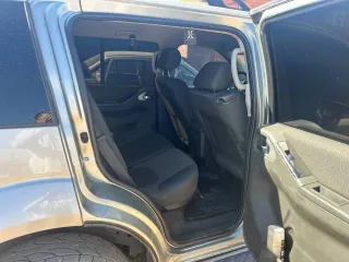 Автомобиль легковой Nissan Pathfinder, 2011 год, VIN VSKJVWR51U0419505. Пробег более 521 тыс. км, цвет серый. Россия, Волгоградская область, Котельниковский район, х. Захаров. Имеются повреждения кузова в виде сколов, задир, вмятин по периметру кабины. Физический износ 40-60%.