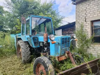 МТЗ-80 1991 МТЗ-80 трактор колесный Марка, модель КТС - МТЗ-80, наименование (тип КТС) - трактор, гос. № 7195 ВМ 25, год выпуска 1991, паспорт самоходной машины ВВ192792, заводской № машины 760555, двигатель № 767776, Шасси (рама)№ 760555, мощность двигателя, кВт 3300, цвет - синий.