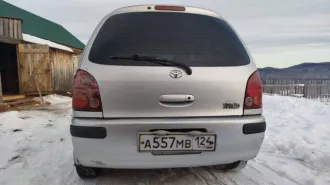 Разукомплектованный легковой автомобиль, марка: Toyota, модель: Corolla Spacio, год изготовления: 1997, цвет: серый, VIN: отсутствует, г/н: А557МВ124, двигатель №: AE111-6048357, разрешенная максимальная масса 1455 кг, масса без нагрузки 1180 кг. Отсутствует заднее сиденье, повреждены левая…