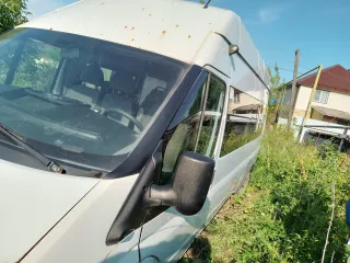 Автобус 222709 2012 года выпуска, II класс. Марка 222709. VIN XUS222709C0002695, двигатель №CVRCCE26823, кузов №Z6FXXXESFXCE26823, цвет белый. Имущество обременено залогом по кредитному договору от 19.10.2012 №8029/56 и договору залога транспортного средства №8029/56-З, заключенным с ОАО АФ Банк, а…