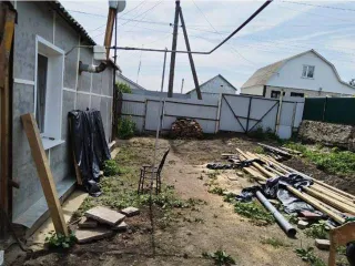 Участок 65.7 м² и дом 345 м² в Пензенской области, г. Нижний Ломов, пер. Свердлова, д. 13. Кадастровый номер участка: 58:21:0250208:155, вид права: ½ доля. Кадастровый номер дома: 58:21:0250208:81, адрес: пер. Свердлова, дом 13-1, вид права: ½ доля.