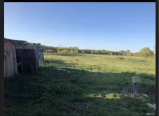 1/2 доля жилого здания 45 кв.м и 1/2 доля земельного участка 700 кв.м Оренбургская область, кадастровый номер: 56:30:0901001:394 и 1/2 доля в праве на земельный участок, площадь: 700кв.м., категория земель: Земли населенных пунктов, разрешенное использование: Личное подсобное хозяйство, кадастровый…