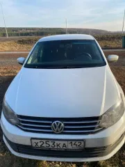 Volkswagen Polo 2016 года, VIN: XW8ZZZ61ZHG019117, номер двигателя: CWV 221110, цвет белый.
