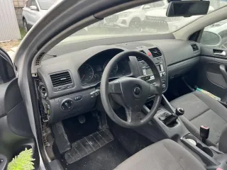 Volkswagen Golf, 2008 Транспортное средство VOLKSWAGEN GOLF, 2008 г.в., VIN: WVWZZZ1KZ9W018352 Транспортное средство – VOLKSWAGEN GOLF, 2008 г.в., VIN: WVWZZZ1KZ9W018352. Состояние: транспортное средство не на ходу, перемещено на стоянку на эвакуаторе, отсутствуют передние фары, передний бампер…