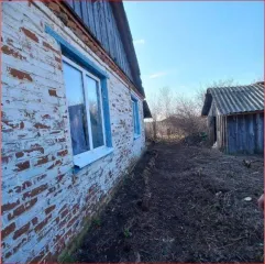 Доля в жилом здании 40,9 кв.м в Саратовской области. 1/2 доля в праве на жилое здание, площадь 40,9 кв.м. Адрес: Российская Федерация, Саратовская область, Красноармейский муниципальный район, Гвардейское муниципальное образование, село Каменка, улица Коммунистическая, дом 55/2. Кадастровый номер…