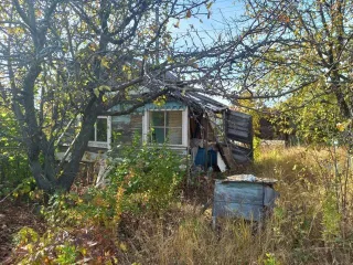 Здание 20 кв.м., земельные участки 638 кв.м., Самарская область, Кинельский район. Здание 20 кв.м. и земельный участок 638 +/- 17.15 кв.м. в Самарской обл. Земельный участок, площадь 638 +/- 17.15 кв.м., адрес (местонахождение): Россия, обл Самарская, р-н Кинельский, массив Новая Алексеевка, СДТ…