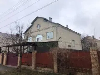 Жилой дом, назначение: жилой дом, площадь: общая 69.8 кв.м, в т.ч. жилая 37,4 кв.м, этажность 1, кадастровый (или условный) номер 61:53:0000015:379, находящийся по адресу: Ростовская обл., Красносулинский р-н, г. Красный Сулин, ул. Новоселовская, д. 35. Земельный участок, категория земель: земли…