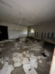 Жилое здание 523.1 кв.м и земельный участок 2600 кв.м, Саратовская обл., Энгельсский район, поселок Анисовский, улица Майора Шапочка, д. 37. Здание, кадастровый номер 64:38:040302:112, площадью 523.1 кв.м. Земельный участок для ведения личного подсобного хозяйства, кадастровый номер…