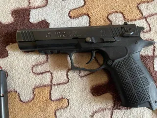 Травматический пистолет ГРОЗА-051, кал.9 Р.А. № 1300020, 2013 г.в.