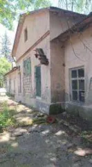 Недвижимое имущество 57 единиц: нежилые здания, помещения, земельные участки. Сооружения 29 единиц. Оборудование, товарно-материальные ценности и техника 1530 единиц. Адрес: 360004, Кабардино-Балкарская Республика, Нальчик, улица Головко, дом 105.