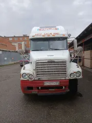 Freightliner Century 2000, General Trailer TX34CW 2002 грузовое транспортное средство FREIGHTLINER CENTURY, 2000 г.в., пробег 2,8 млн км, VIN: 1FVJBBC681LH14196, двигатель дизельный 370 л/с, гос. номер М740ТА29 с полуприцепом GENERAL TRAILER TX34CW, VIN: KTX34CW22EX0268, 2002 г.в., гос.номер…