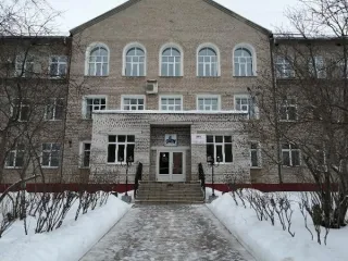 Земельный участок 4532 кв.м с учебным корпусом 2392,3 кв.м, регион Архангельская область. Участок площадью 4532 кв.м, кадастровый номер 29:23:010202:38 (реестровый номер федерального имущества П11310002370), категория земель – земли населенных пунктов, вид разрешенного использования – для…