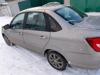 Транспортное средство LADA GRANTA  идентификационный номер  VIN  XTA219010L0678430  2020 года выпуска, цвет серый. Является предметом залога по обязательствам перед ООО  Драйв Клик Банк .