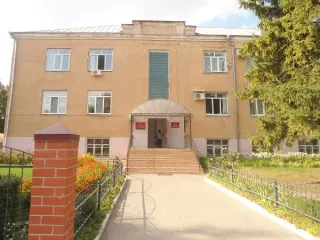 Комплекс недвижимости: административное здание 2744,6 кв.м, гараж 80,6 кв.м, котельная 56,6 кв.м, земельные участки 6956 кв.м и 155 кв.м, Пензенская область Комплекс объектов недвижимости Нежилое здание (административное здание) кадастровый номер 58:16:0100505:84, общей площадью 2744,6 кв.м., год…