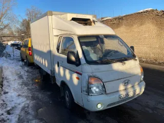 HYUNDAI PORTER-2, 2011. Легковой автомобиль марки: HYUNDAI, модель: PORTER-2, год выпуска: 2011г., идентификационный номер: KMFZCZ7JABU659942. Ознакомление с имуществом проходит по адресу: Московская обл, г. Раменское, мкр. Солнечный, ул. Лучистая, д. 9, кв. 202.