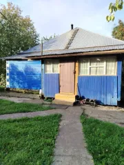 Жилой дом 70,9 кв.м и земельный участок 2450 кв.м, доли 1/4, Алтайский край. Жилой дом, площадь 70,9 кв.м., адрес (местонахождение): Россия, Алтайский край, р-н. Краснощёковский, с. Харлово, ул. Центральная, д. 26, кадастровый (условный) номер: 22:21:010028:197. Находится в долевой собственности…