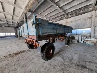 Трактор ЮМЗ-6АКЛ, заводской номер 550547, год изготовления 1987. Тракторный прицеп 2ПТС-4, заводской номер 13224, год изготовления 1994. Аппаратно-программный навигационный комплекс ADM 700 ГЛОНАСС. Техническое состояние: Состояние трактора: Удовлетворительное, рабочее. На кузове присутствуют следы…