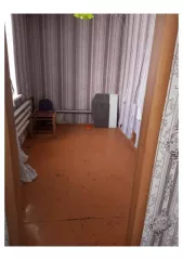 Жилой дом площадью 51,8 кв. м с кадастровым номером 42:14:0117007:159 и земельный участок общей площадью 1540 +/- 14 кв. м с кадастровым номером 42:14:0117007:58. Адрес: Кемеровская область, Топкинский район, деревня Соломино, улица Береговая, дом 5.