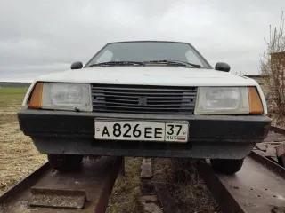 ВАЗ 2108, 1987 года выпуска, белого цвета. Мощность двигателя 70 л.с. VIN: XTA210800H0171472.