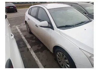 Chevrolet Cruze, 2014. Легковой автомобиль марки: CHEVROLET KL1J, модель: Cruze, год выпуска: 2014г., кузов №: XUFJF686JE3033904, идентификационный номер (VIN): XUFJF686JE3033904. С лотом можно ознакомиться по месту его нахождения: Мордовия Респ, Саранск г, Российской Армии пр, 22-58…