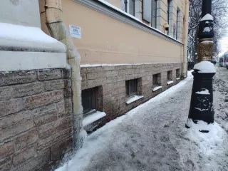 Нежилое помещение, находящееся в государственной собственности Санкт-Петербурга, расположенное по адресу: Российская Федерация, Санкт-Петербург, внутригородское муниципальное образование города федерального значения Санкт-Петербурга муниципальный округ Смольнинское, Кирочная ул., д. 37, литера А…