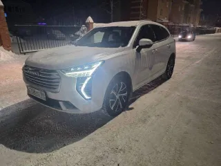 Haval Jolion 2023 года, 143 л.с., 55000 км, АКПП. Автомобиль HAVAL JOLION 2023 г.в., VIN XZGEE04A1PA848517. Описание: сигнализация старлайн с GSM, с подогревом сидений перед и зад руля, круиз контроль, климат контроль. Привод передний, акпп робот. Документы есть, резина только зимняя, 2 ключа…