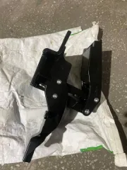 Картонные коробки с надписями на иностранном языке «Xsenia», внутри которых предположительно находятся держатели для LED-модулей, черного и белого цветов, сложной формы, из резины упакованные в индивидуальные пакеты по 1000 шт., грузовых мест - 7. Робот-мойщик окон, грузовых мест 3, количество штук…