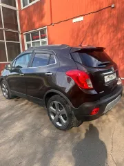 Opel Mokka 2012 года, VIN W0LJD7D50DB020605. Автомобиль на ходу. Дополнительную информацию можно уточнить у должника. Ознакомление с имуществом по адресу: Московская обл., г. Красноармейск, мкр. Северный, д. 28, кв. 21, с момента публикации и до окончания приема заявок по предварительной записи по…