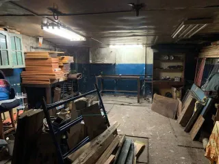 Гараж 28,3 кв.м. и земельный участок 32 +/- 2 кв.м. в Белгородской области, г. Старый Оскол, ул. Свердлова, гараж №242. Назначение гаража: нежилое. Назначение участка: земли населенных пунктов, вид разрешенного использования — для обслуживания гаража. Кадастровые номера: 31:06:0311004:21 (гараж)…