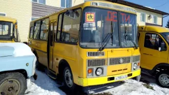 Автобус для перевозки детей ПАЗ 32053-70, 2012 года изготовления, идентификационный номер (VIN) X1M3205CXC0001932, цвет кузова желтый, регистрационный знак Х795СВ 22, ПТС № 52 НН 452776, выдан ООО «Павловский автобусный завод» 18.05.2012 Автобус для перевозки детей ПАЗ 32053-70, 2012 года…