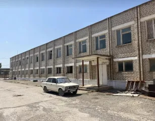 Производственно-складской комплекс 27 274,8 кв.м, Дагестан Производственно-складской комплекс в п. Тюбе, Р. Дагестан включает: 1. Здание-открытый склад, площадью 12 060 кв.м, КН 05:50:000007:2132; 2. Здание-закрытый склад, площадью 10228,7 кв.м, КН 05:50:000007:2149; 3…