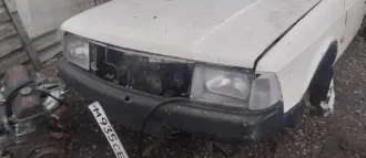 Москвич 2141, 1997 года, 72 лс, 320000 км. Легковой автомобиль, марка, модель: М214100, год выпуска: 1997, VIN: XTB214100V0576101, цвет кузова (кабины): белый; мощность (л.с.): 71, государственный регистрационный знак М935СЕ/55. Автомобиль в разукомплектованном состоянии.
