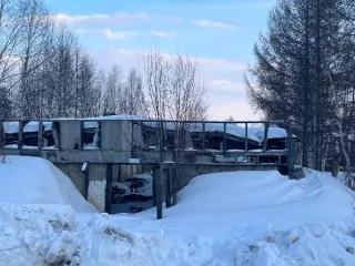 Овощехранилище Нежилое помещение, расположенное по адресу: Республика Бурятия, Северо-Байкальский р-н, п.Нижнеангарск, ВГСО. Назначение: Овощехранилище, площадь: общая 456,4 кв.м., Кадастровый номер: 03:17:000000:505. 
Кадастровый номер: 03:17:000000:505 
