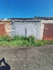 Гараж 16 кв.м., Курган. Гараж в Кургане, 16 кв.м., ул. Глинская, 12, ГСК №66, гараж №30. Описание со слов должника: целый, крыша не бежит, свет есть, подвала нет, использовался в качестве кладовки.