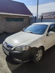 DAEWOO Gentra 2013 автомобиль марки DAEWOO модель Gentra 2013 г.в. VIN-номер XWB5V319DEA509433 ознакомление с более подробными характеристиками и документацией относительно предмета торгов, осуществляется с 10.00ч. до 16.00ч. по рабочим дням в течение срока подачи заявок на участие в торгах по…
