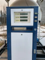 Оборудование для заправки автомобилей сжиженными газами типа ТС «СТК-МОДУЛЬ НО». Модуль для заправки автомобилей сжиженным газом ТС «СТК-Модуль НО» с надземным одностенным резервуаром СУГ объёмом 20 м³, заводской номер 01-08-22. Изготовлен в соответствии с ТУ 73.11.00-001-41829302-2019 и…