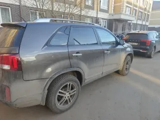 Kia Sorento 2013 года, VIN XWEKU814DD0003126. Осмотр по предварительной записи в рабочие дни по телефону 8(920)4231678. Автомобиль находится по адресу: Московская область, г. Королев, мкр. Болшево, пр-д Бурковский. По вопросу осмотра также можно обращаться по телефону 89216451705 (Евгения).