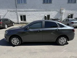 Lada Vesta 2024 Lada Vesta, 2024 года, 106 лс, 123994 км Lada Vesta, 2024 года, 106 лс, 123994 км LADA Vesta, 2024 г.в., VIN: XTAGFL110R0852104 Обращаю внимание, что автомобиль находился в эксплуатации и является бывшим в употреблении; может иметь скрытые недостатки (неисправности), которые…