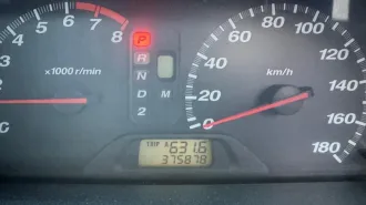 HONDA Odyssey 2001, VIN RA61128156. Ознакомление с имуществом по согласованию с организатором торгов: e9607896713@gmail.com, +7 915 037-56-90. Местонахождение: г. Новосибирск, ул. Горский микрорайон, д. 1.