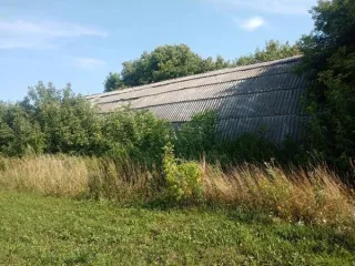 Земельный участок 1900 кв. м, зерносклад 454,2 кв. м, Чувашская Республика. Земельный участок с кадастровым номером 21:14:140201:21 с расположенным на нем объектом недвижимого имущества: зерносклад по адресу: Чувашская Республика - Чувашия, Красноармейский район, д. Яншихово-Челлы, ул. Садовая, с…