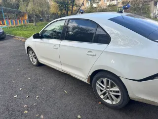 Skoda Rapid 2017 Avtomobil' marki Skoda model' Rapid 2017 g.v. VIN nomer XW8AG2NH1JK114545 Oznamenovanie s imushchestvom osushchestvlyaetsya po mestu ego nakhozhdeniya v rab. dni s 10.00 do 18.00 ch po predvaritel'nomu soglasovaniyu daty i vremeni s finansovym upravlyayushchim po elektronnoy poch