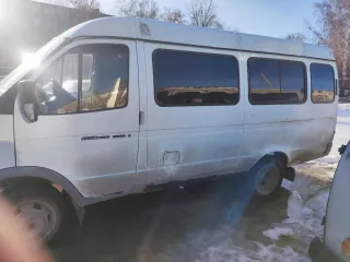 ГАЗ-322132 2011 автомобиль ГАЗ-322132, АВТОБУС КЛАССА В, 2011 г. в., VIN X96322132B0689456 Авто на ходу, спущено или пробито колесо, снизу порогов есть ржавчина, небольшая вмятина задней двери, двигатель УМЗ 4216. Посмотреть можно в любое время после 17:00 в будни, в выходные в любое время, база…