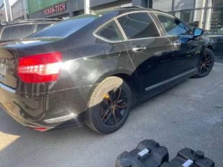 Транспортное средство Марка и модель: CITROEN С5 Идентификационный номер  VIN  VF7RD5FNAAL560498 2010 года выпуска. Автомобиль находится в залоге в ООО «Драйв Клик Банк». Техническое состояние хорошее, максимальная комплектация.