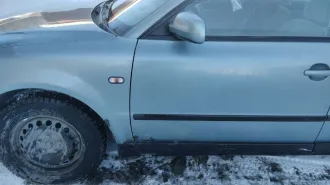 Volkswagen Passat 1998 года, цвет зеленый. VIN: WVWZZZ3BZWP405361, ПТС: 58 ММ 680275, госномер: С669АВ 58. Тип двигателя: бензиновый, номер: ADR412338, мощность 125 л.с. (91.9 кВт), объем 1781 куб. см. Кузов №: 405361, экологический класс: 01825, разрешенная максимальная масса 1350 кг. Техническое…