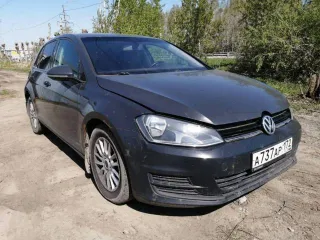 Volkswagen Golf 2013 года, 85 л.с., 296316 км, идентификационный номер (VIN): WVWZZZAUZEW063073